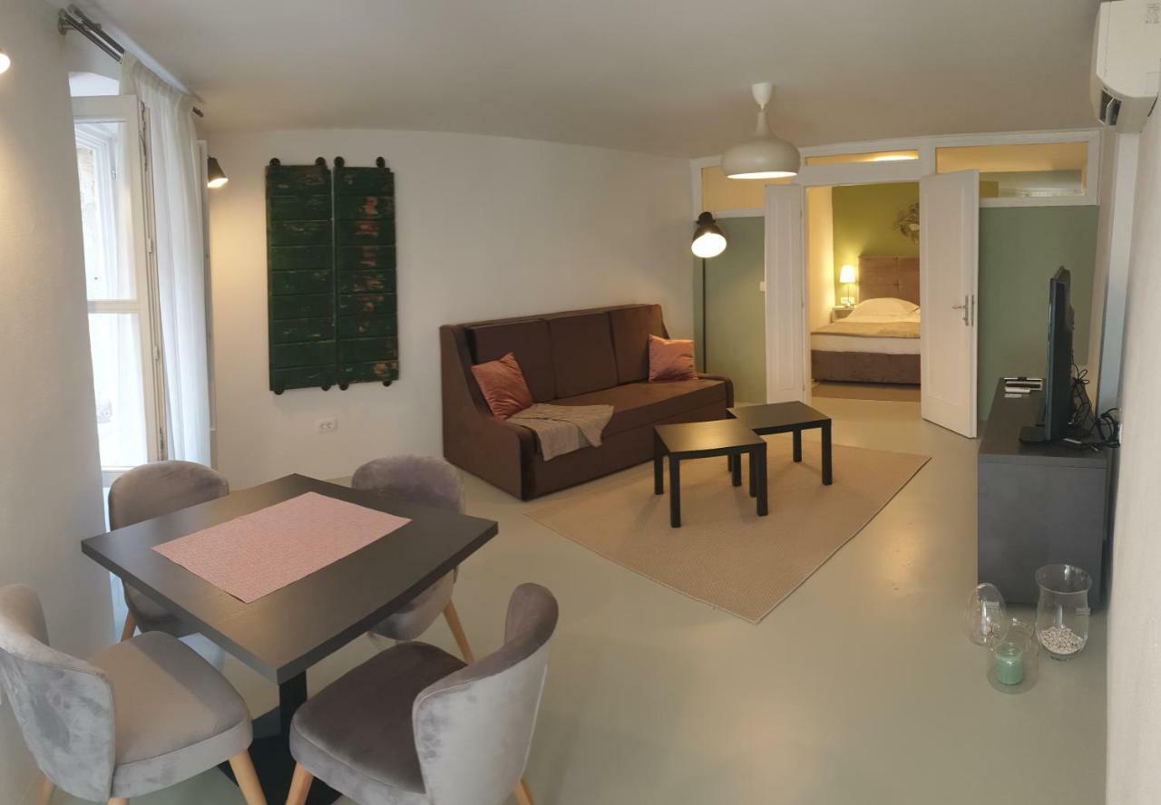 Apartment Adriatico Eterno 2 Ровин Екстериор снимка