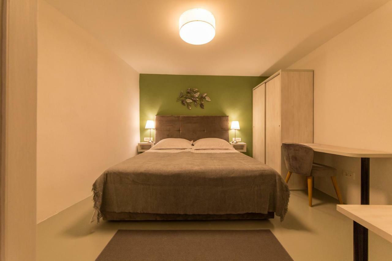 Apartment Adriatico Eterno 2 Ровин Екстериор снимка